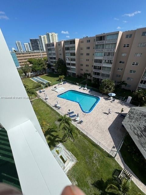 4 of 10 - 319 Ne 14th Ave 607, Hallandale Beach, FL