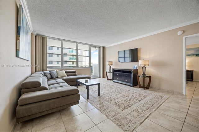 5 of 45 - 3725 S Ocean Dr 1120, Hollywood, FL