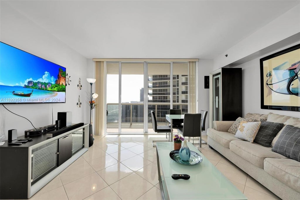 1830 S Ocean Dr 2505, Hallandale Beach