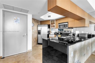 Photo of Listing #A11694583