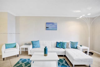 Photo of Listing #A11707519