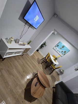 Photo of Listing #A11710075