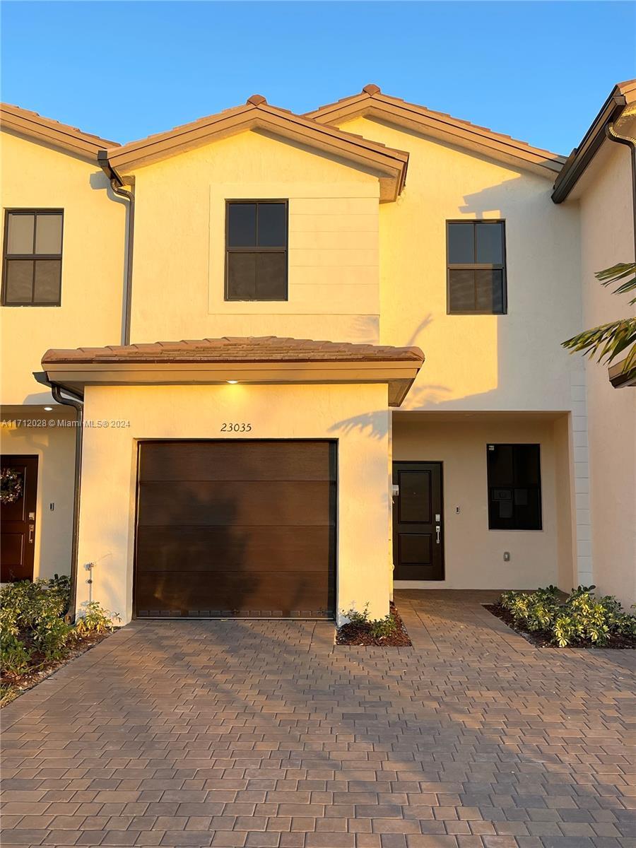 23035 Sw 131st Ave 23035, Miami