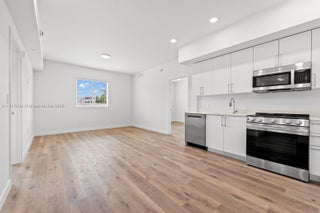 Photo of Listing #A11717638