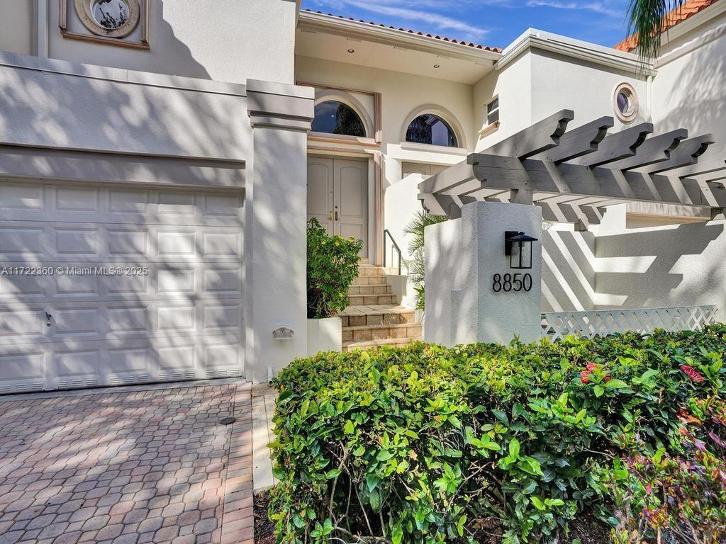 8850 Sw 67th Ct, Pinecrest