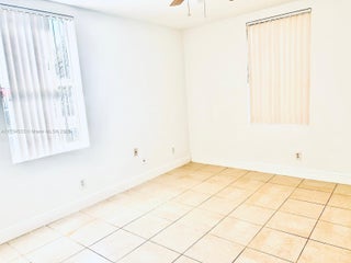 Photo of Listing #A11734533