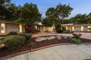 Photo of Listing #A11722052