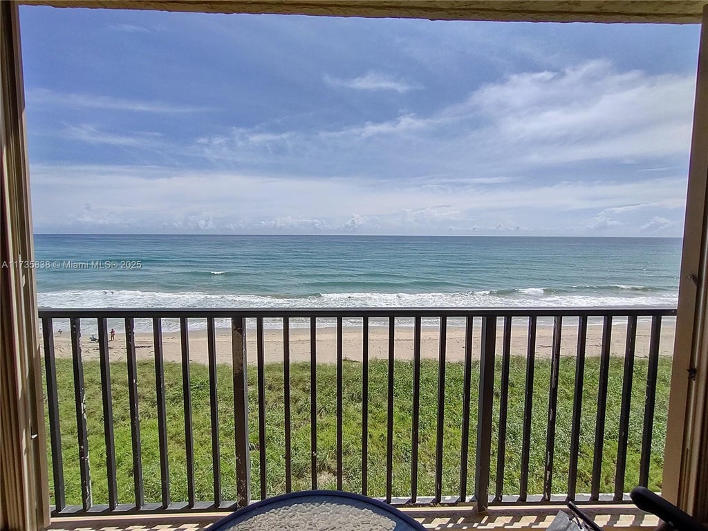 10200 S Ocean Dr 504, Jensen Beach