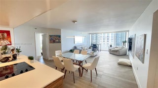 Photo of Listing #A11736795