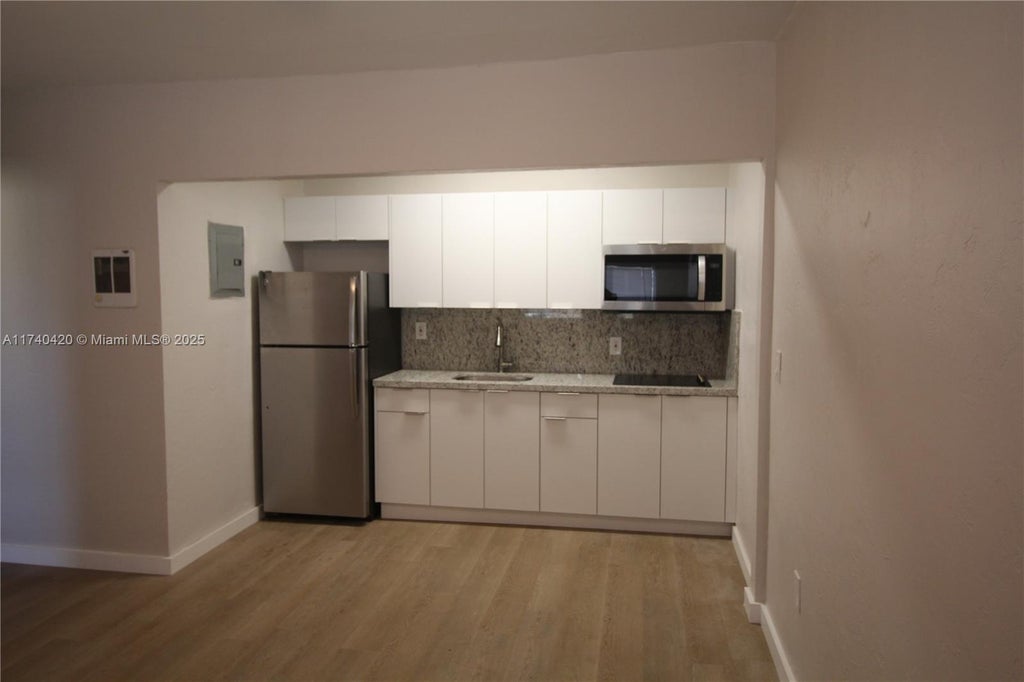 301 Sharar Ave 4, Opa-Locka