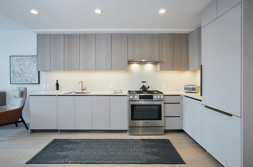 3 of 4 - 3 Court Square 1503, Long Island City, NY