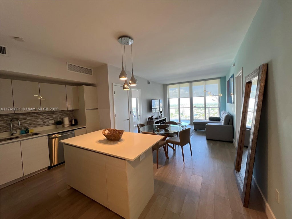 2600 E Hallandale Beach Blvd T3110, Hallandale Beach
