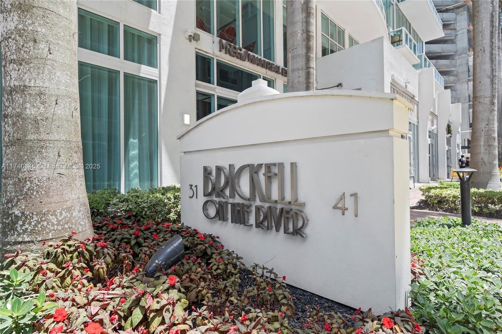 41 Se 5th St 802, Miami