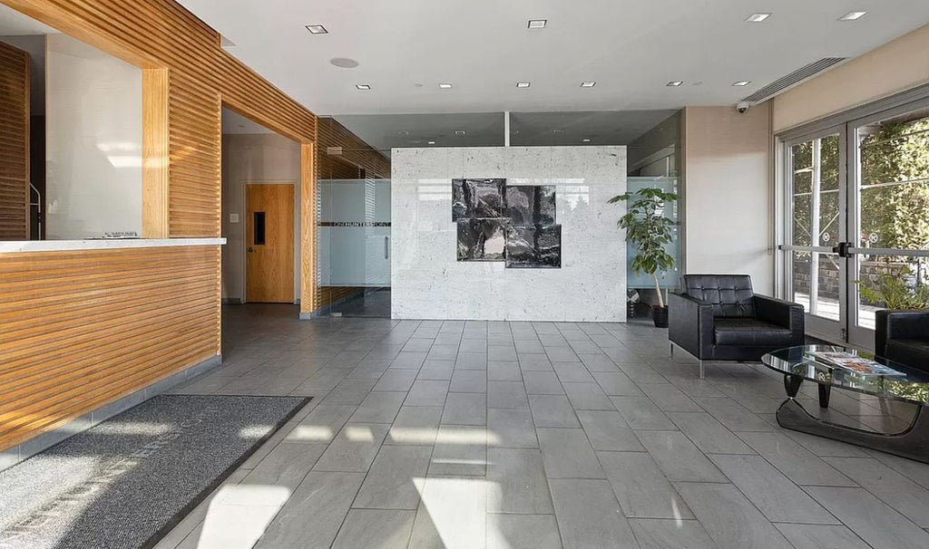 1 of 3 - 5-49 Borden Avenue 6-j, Long Island City, NY