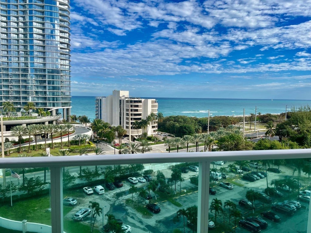 100 Bayview Dr 1006, Sunny Isles Beach
