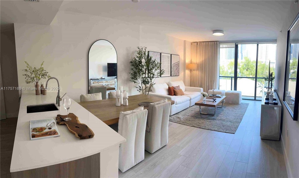 201 Sw 17th Rd 511, Miami