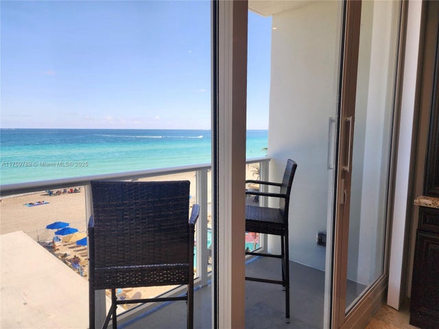 4 of 33 - 3505 S Ocean Dr 412, Hollywood, FL