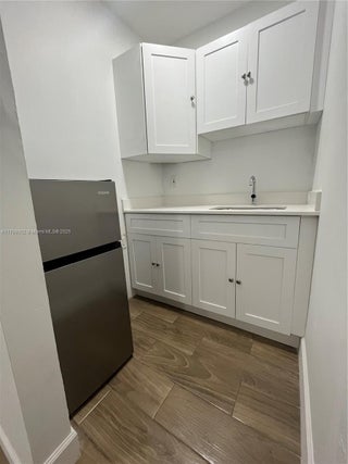 Photo of Listing #A11759302