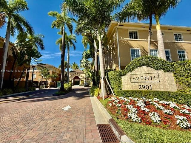 2841 Ne 185th St 513, Aventura