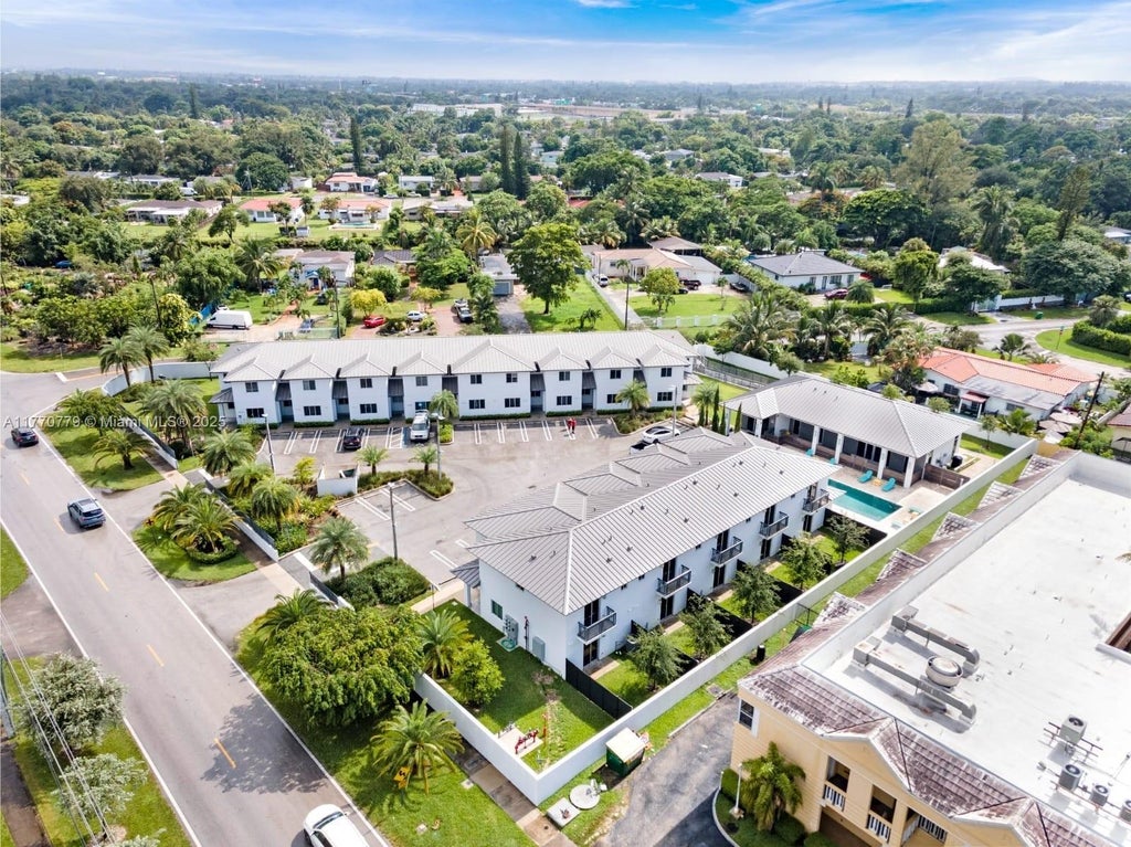 15450 Nw 2nd Ave 15450, Miami