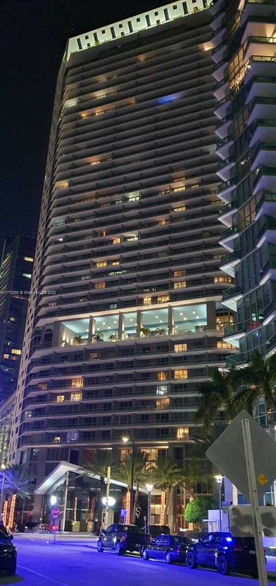 1300 Brickell Bay Dr 1107, Miami