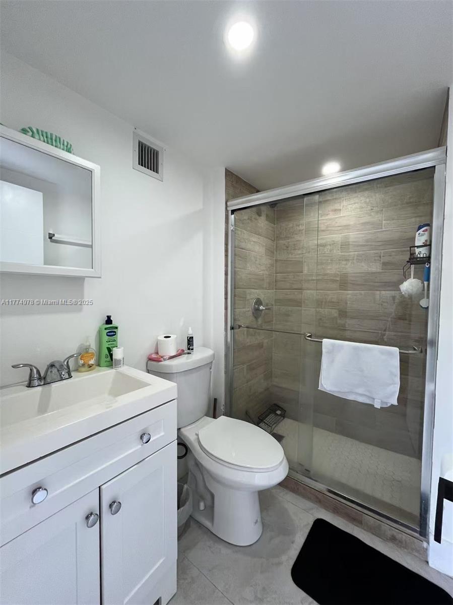 1102 Nw 103rd St 3, Miami