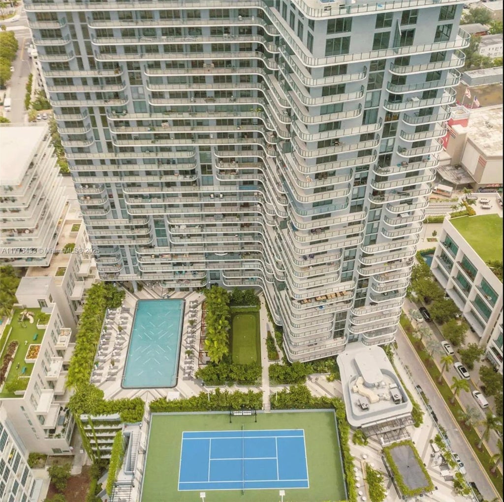 121 Ne 34 St 2511, Miami