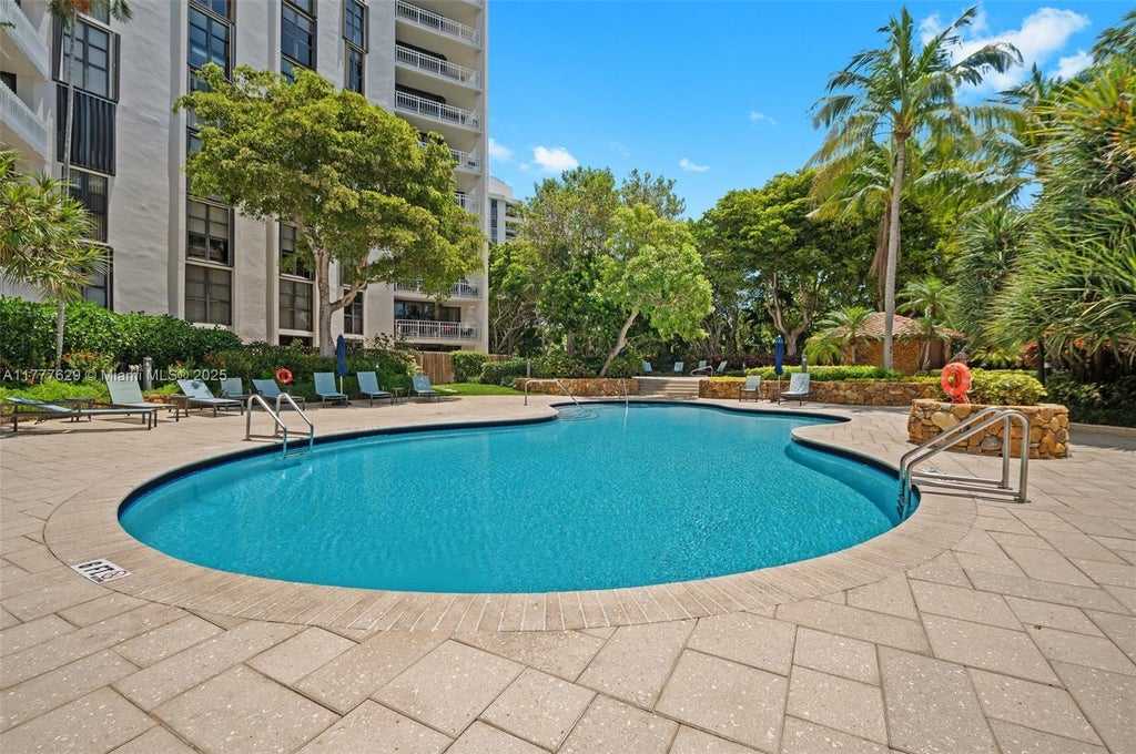 2000 Towerside Ter 805, Miami