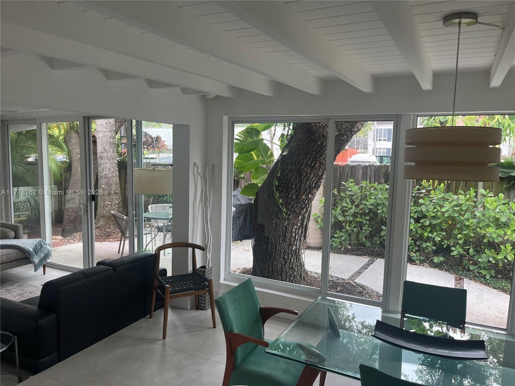 701 Sw Sw 9th Ave, Fort Lauderdale