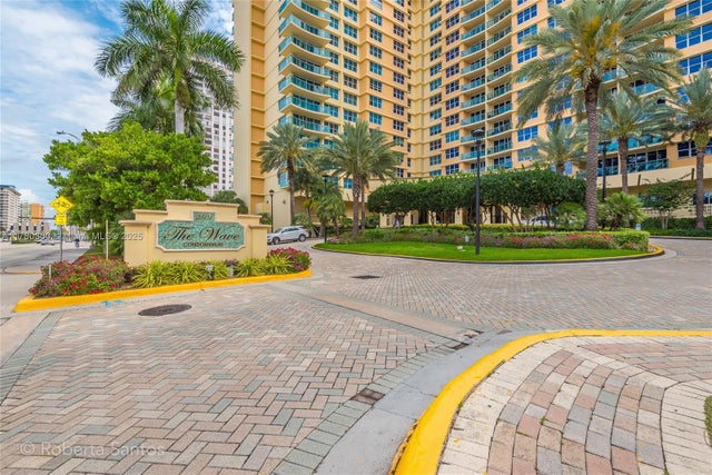 1 of 28 - 2501 S Ocean Dr Ph30, Hollywood, FL