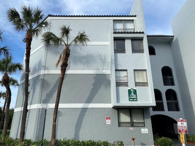 2 of 11 - 1750 N Congress Ave 108, West Palm Beach, FL