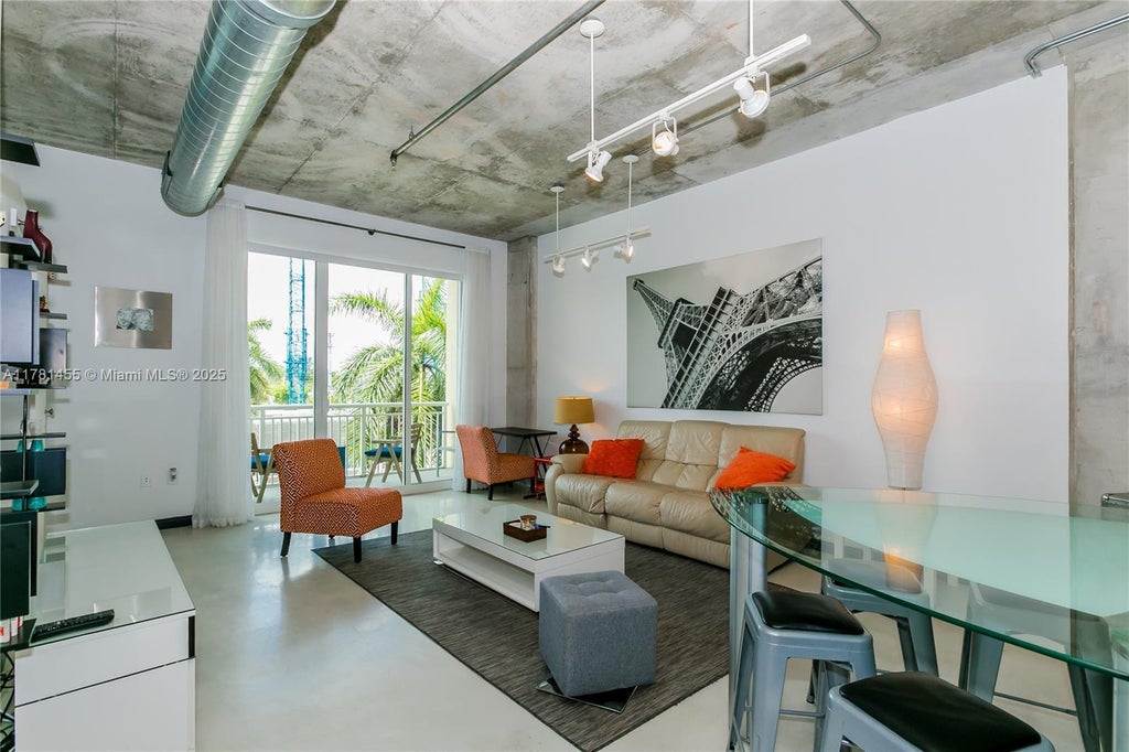 2001 Biscayne Blvd 3306, Miami