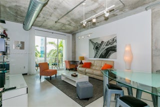 Photo of Listing #A11781455