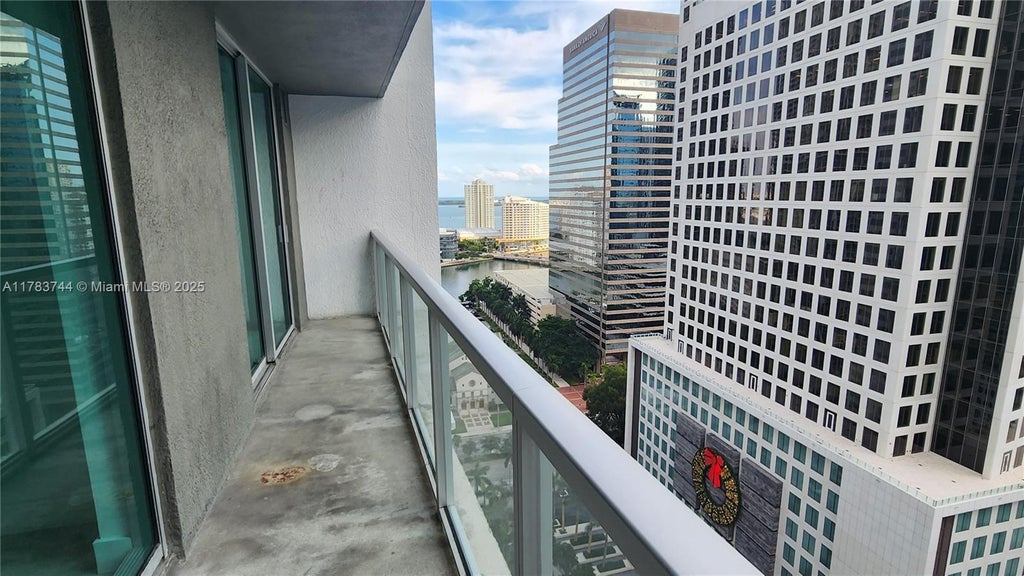 55 Se 6th St 2504, Miami