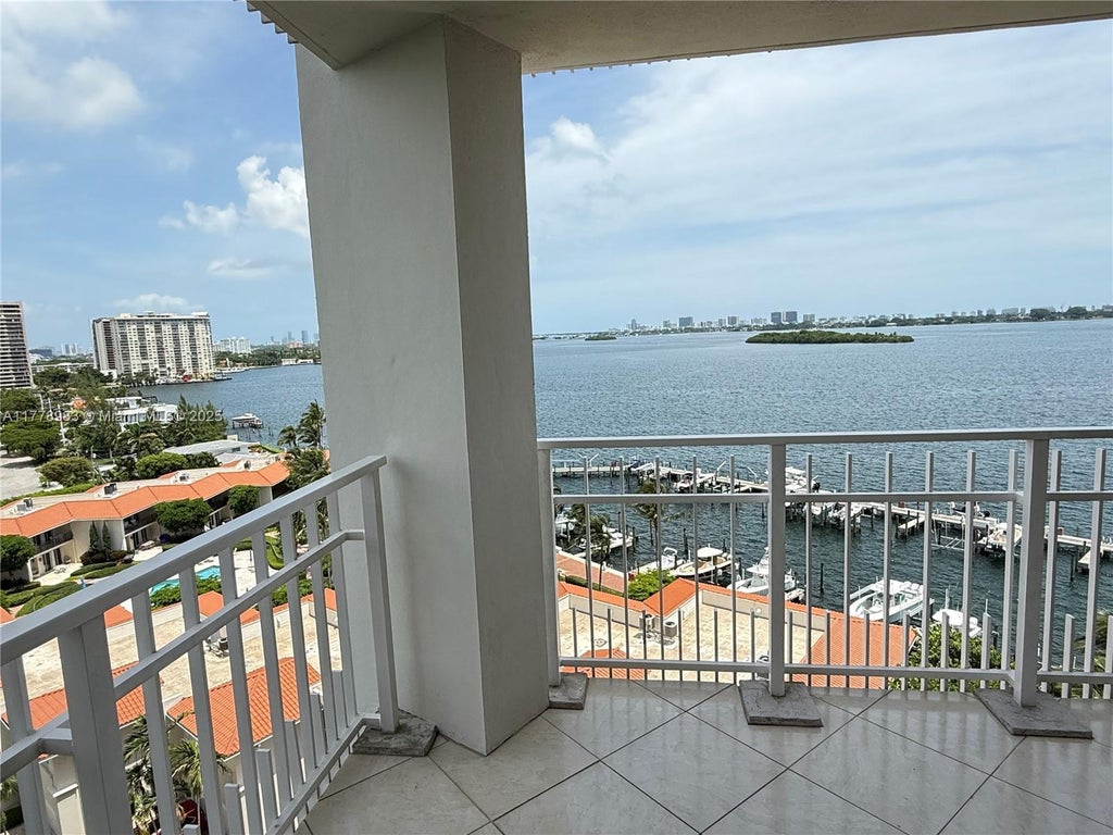 4000 Ne Towerside Ter 1101, Miami