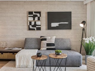 Photo of Listing #A11786068