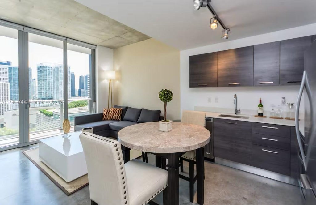 151 Se 1st St 1807, Miami