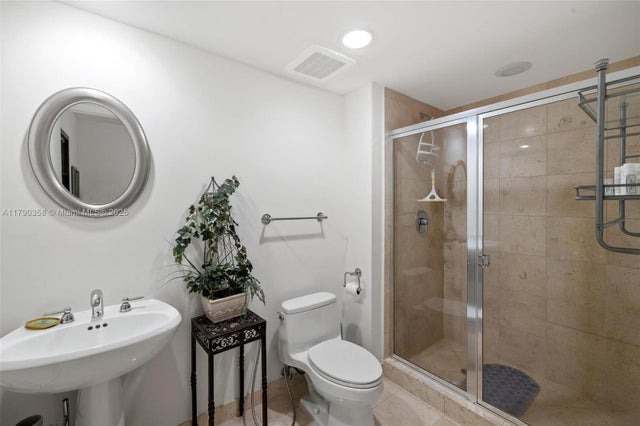 5 of 30 - 1830 S Ocean Dr 2810, Hallandale Beach, FL