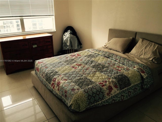 4 of 20 - 1985 S Ocean Dr 12j, Hallandale Beach, FL