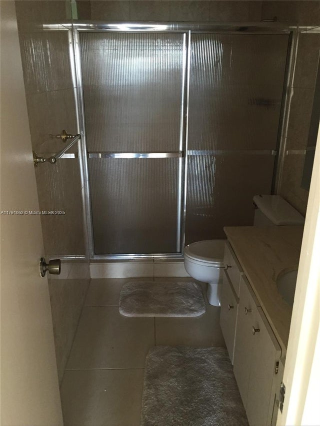 5 of 20 - 1985 S Ocean Dr 12j, Hallandale Beach, FL