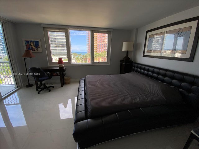 5 of 24 - 2200 Ne 33rd Ave 7j, Fort Lauderdale, FL