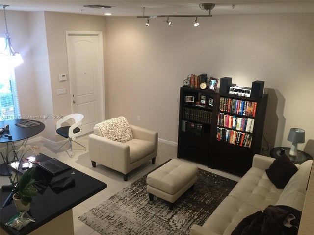 1 of 26 - 283 Sw 7th Ct 283, Pompano Beach, FL