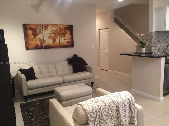 5 of 26 - 283 Sw 7th Ct 283, Pompano Beach, FL