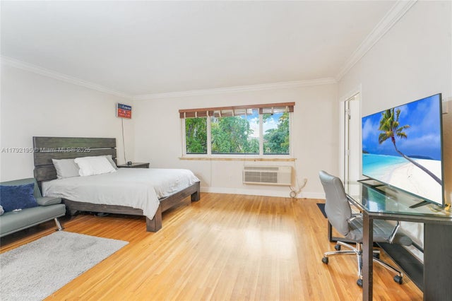 4 of 10 - 35 Antilla Ave 6, Coral Gables, FL