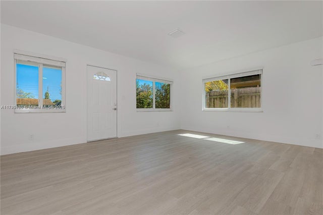 3 of 15 - 1513 Nw 8th Ave 1513, Fort Lauderdale, FL