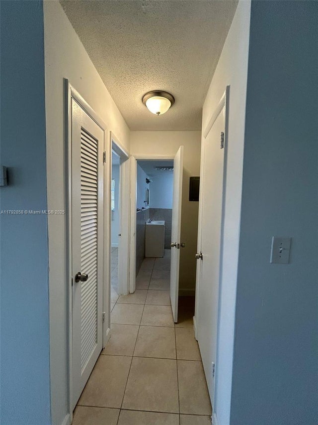 4 of 11 - 2435 Van Buren 6b, Hollywood, FL
