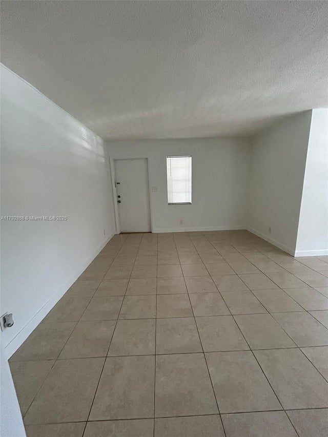 5 of 11 - 2435 Van Buren 6b, Hollywood, FL