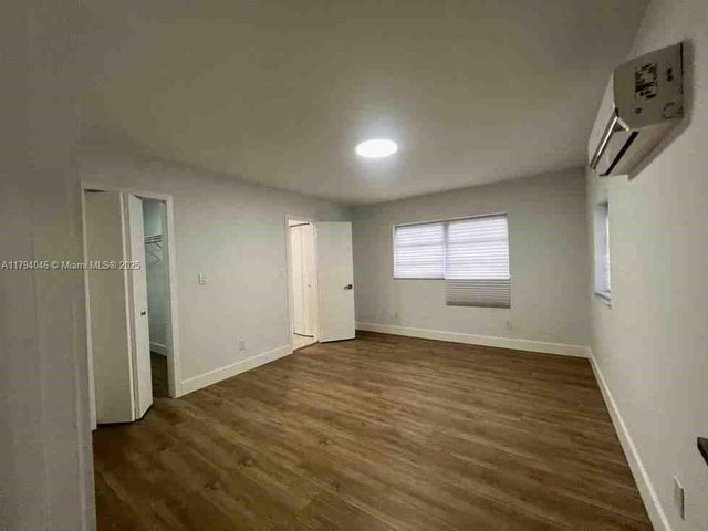 3 of 5 - 405 Malaga Ave 1, Coral Gables, FL