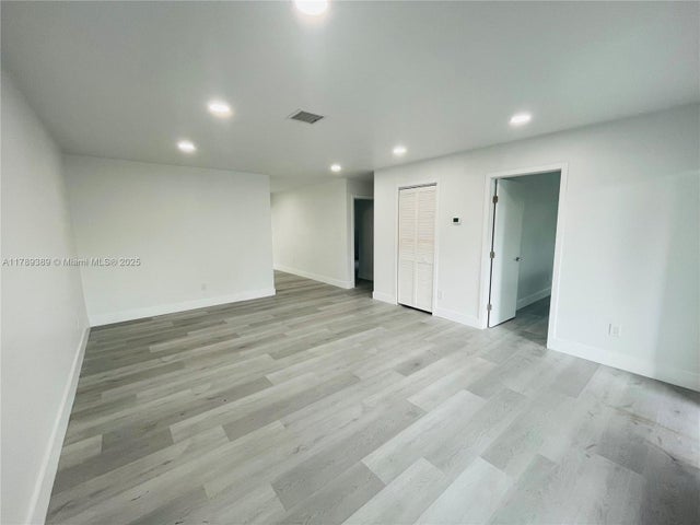 3 of 9 - 5130 Ne 17th Ter 5130, Fort Lauderdale, FL