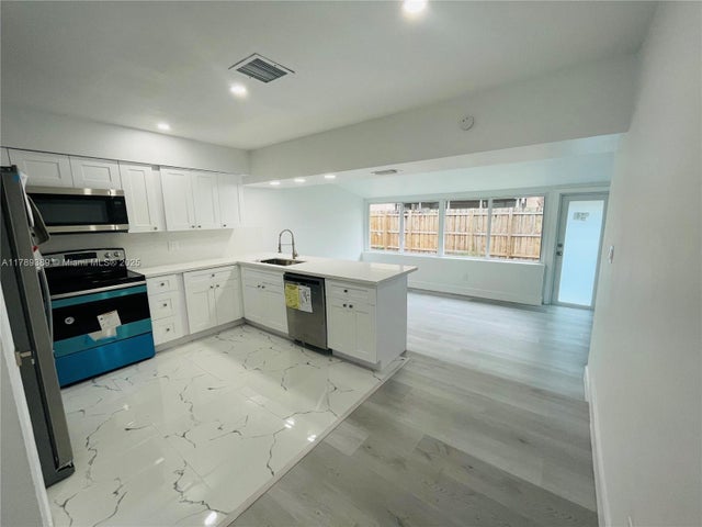5 of 9 - 5130 Ne 17th Ter 5130, Fort Lauderdale, FL